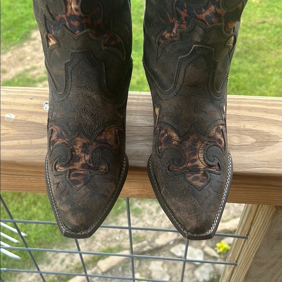 Laredo Brown Western Cowboy Boots - Picture 2 of 9